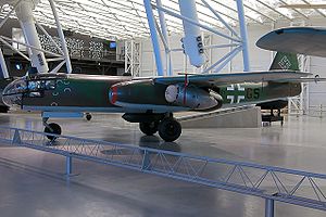 Maquetas Hechas - Arado Ar 234 Vista frontal-lateral