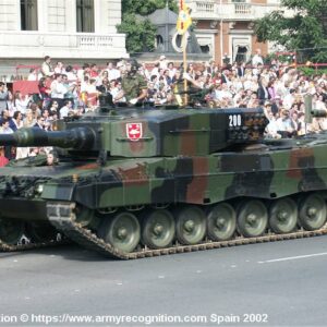Maquetas hechas - Leopard 2A4 Vista lateral