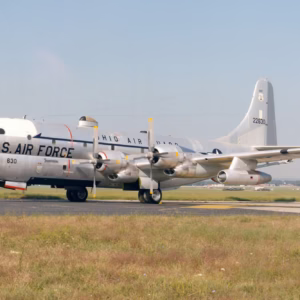 Maquetas hechas - Boeing KC-97 Stratotanker Vista frontal-lateral